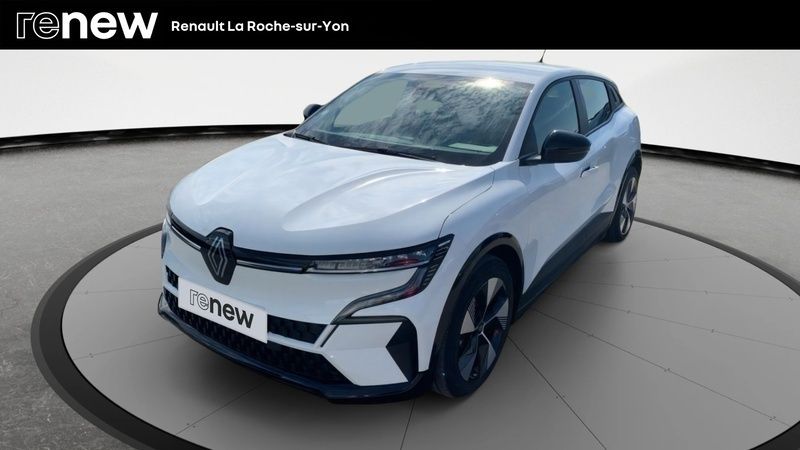 Blanc Utilisé 2022 Renault Mégane Equilibre SUV | 19 890 € (Prix juste) - Image 1/4