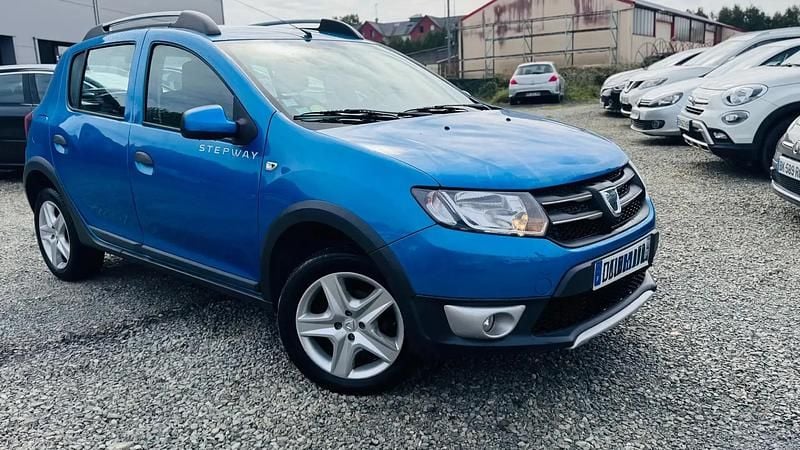 Utilisé 2013 Dacia Sandero Prestige Citadine | 7 000 € (Prix juste) - Image 1/4