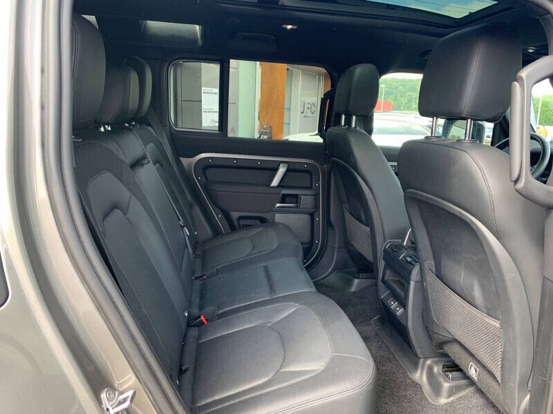 Occasion Land Rover Defender Dynamic 404 ch (297 kW) 2023 SUV