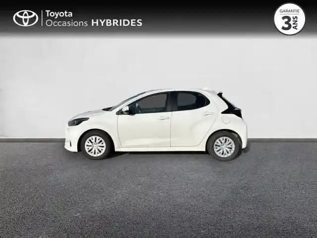 Occasion Toyota Yaris Hybrid 116 ch (85 kW) 2021 Blanc pur Berline
