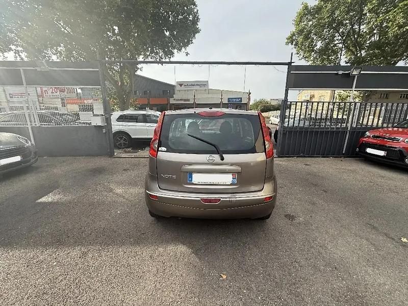 Image 2/4