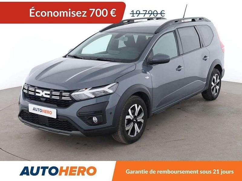 Occasion Dacia Jogger Expression 110 ch (80 kW) 2024 Gris Monospace