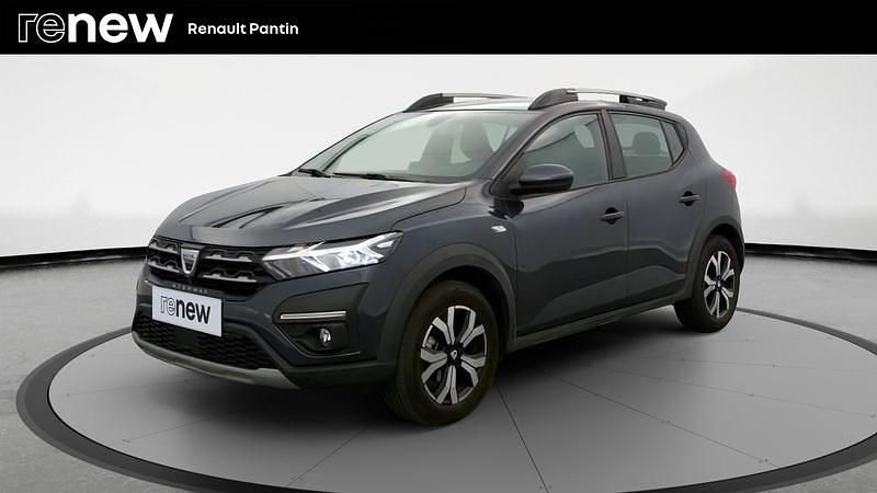 Gris Utilisé 2022 Dacia Sandero Expression Citadine | 14 490 € (Prix juste) - Image 1/4