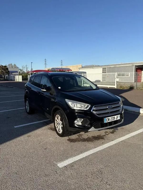 Occasion 2017 Ford Kuga Titanium SUV | 10 900 € (Prix juste) - Image 1/4