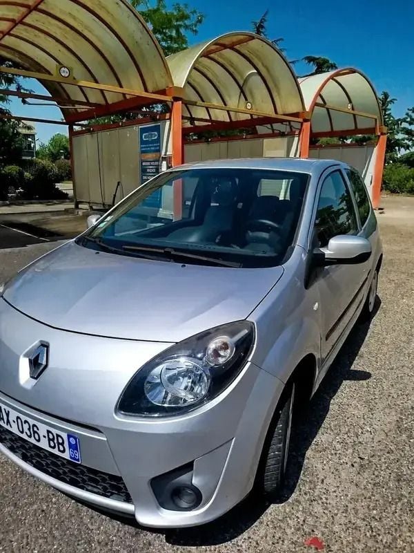 Utilisé 2010 Renault Twingo Initiale Citadine | 2 800 € (Bon prix) - Image 1/4