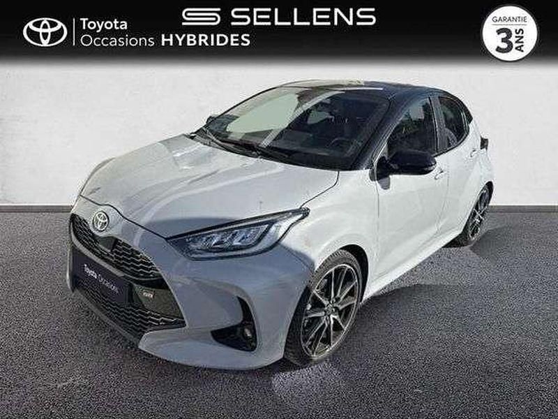 Utilisé 2022 Toyota Yaris Hybrid Sport Berline | 23 990 € (Prix cher) - Image 1/1