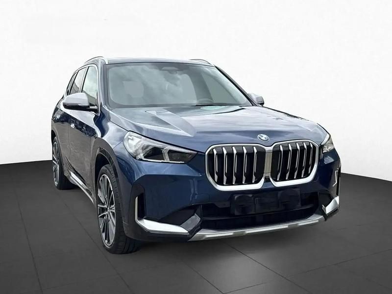 Bleu Utilisé 2022 BMW X1 xLine SUV | 47 490 € - Image 1/4