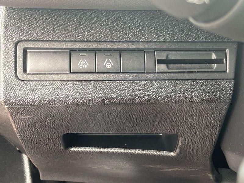 Occasion Peugeot 3008 GT 130 ch (95 kW) 2023 Bleu celebes / toit noir SUV