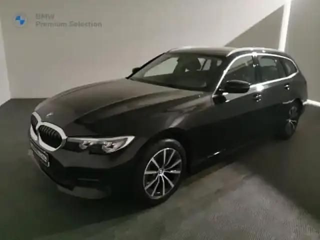Noir Occasion 2022 BMW 318 Shadowline Break | 28 790 € (Prix juste) - Image 1/4