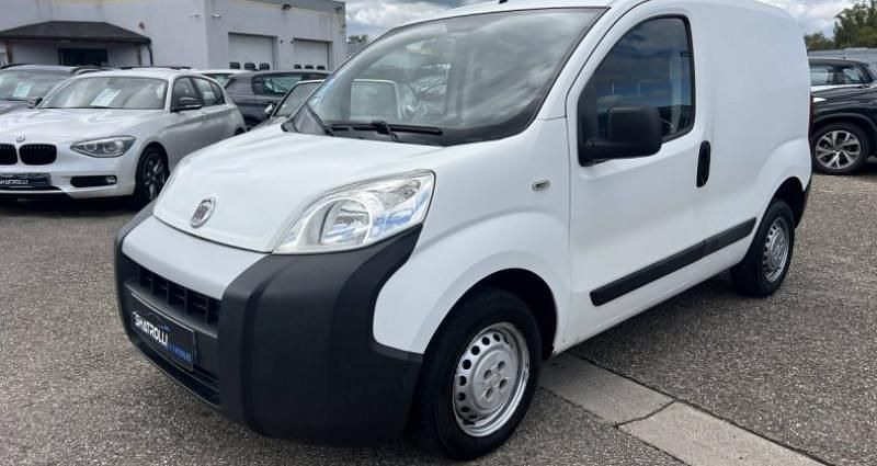Blanc Utilisé 2010 Fiat Fiorino Monospace | 2 700 € - Image 1/4