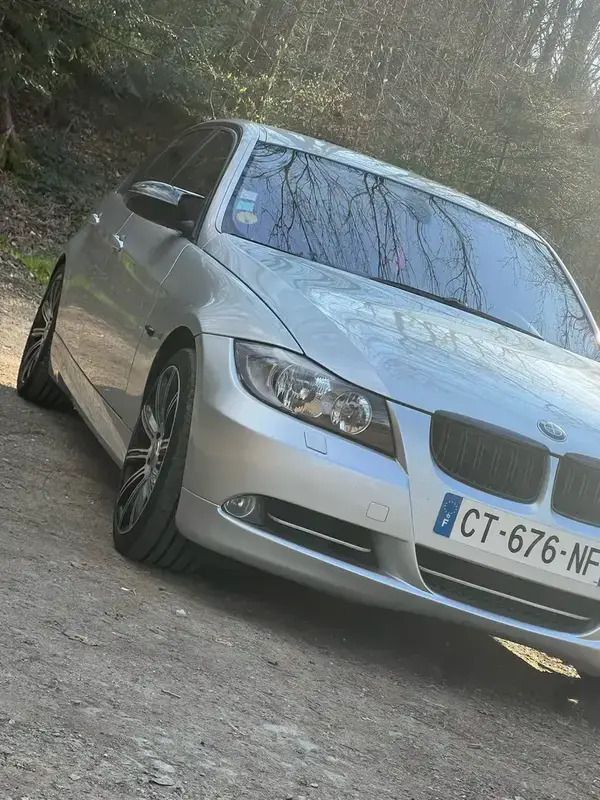 Argent Utilisé 2007 BMW 320 Berline | 7 000 € (Prix assez cher) - Image 1/4