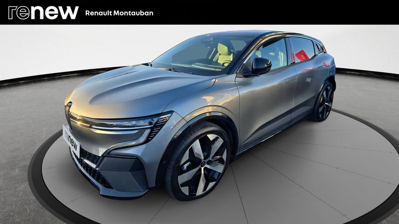 Gris Utilisé 2023 Renault Mégane Techno Berline | 27 490 € (Prix juste) - Image 1/4