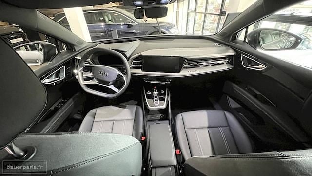 Occasion Audi Q4 e-tron Design 150 kW (204 ch) 2023 Gris SUV