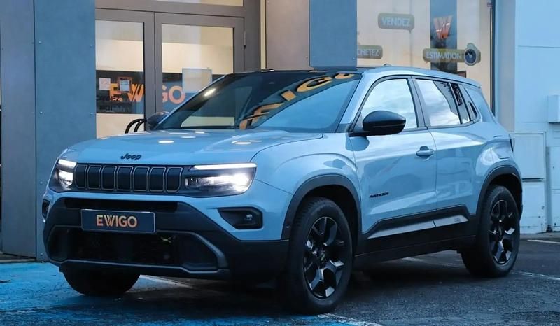 Gris Occasion 2025 Jeep Avenger Overland SUV | 28 990 € - Image 1/4