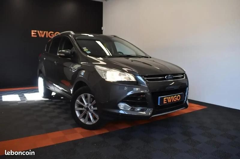 Gris Utilisé 2016 Ford Kuga Titanium SUV | 9 490 € - Image 1/4