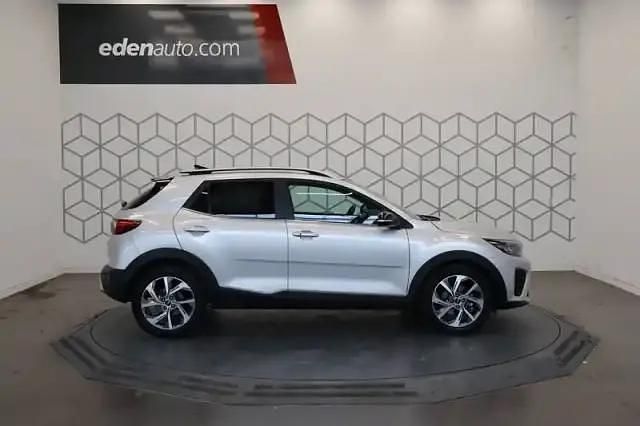 Occasion Kia Stonic GT-Line 120 ch (88 kW) 2024 Gris SUV