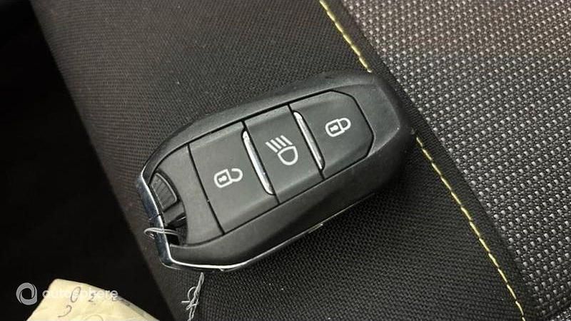 Blanc Utilisé 2023 Citroën C3 PureTech Citadine | 10 999 € (Prix juste) - Image 1/1