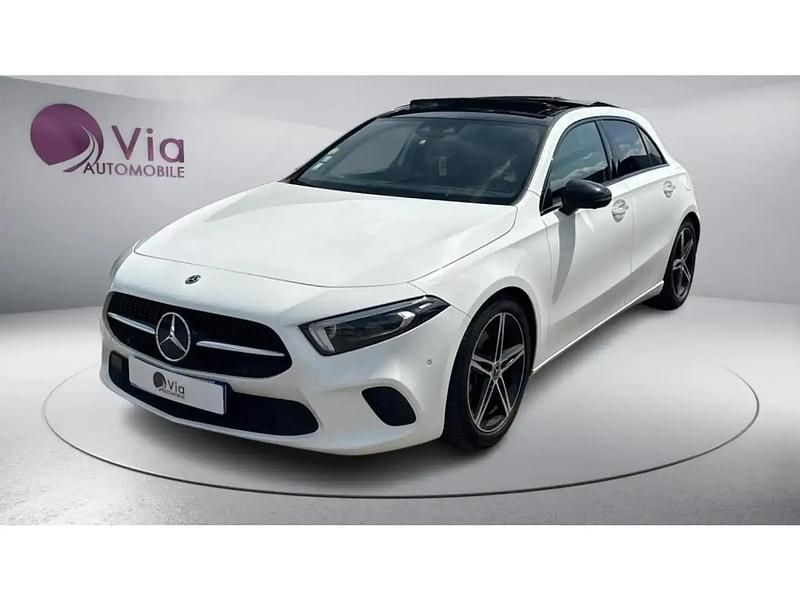 Blanc Utilisé 2018 Mercedes 180 AMG line Berline | 22 890 € (Bon prix) - Image 1/4