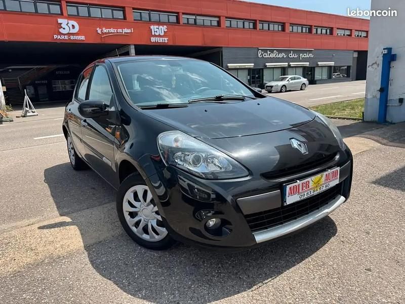 Noir Occasion 2010 Renault Clio III Dynamique Berline | 4 490 € (Prix juste) - Image 1/4