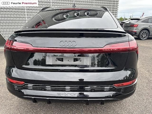Occasion Audi Q8 Sportback e-tron S-Line 300 kW (408 ch) 2024 Noir mythe métallisé SUV