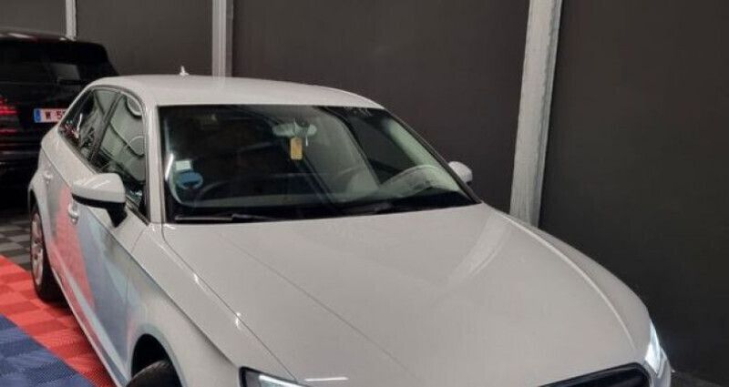 Blanc Utilisé 2013 Audi A3 Ambition Berline | 11 990 € (Prix juste) - Image 1/4