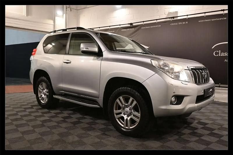 Argent Utilisé 2012 Toyota Land Cruiser Anniversary SUV | 28 950 € - Image 1/4