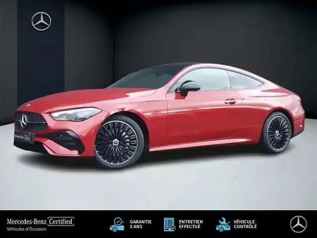 Rouge patagonie métallisé manu Utilisé 2023 Mercedes 220 AMG line Coupé | 59 888 € - Image 1/4