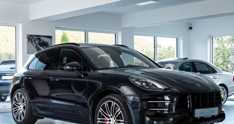 Noire Utilisé 2018 Porsche Macan Turbo Chrono SUV | 63 300 € (Prix juste) - Image 1/4