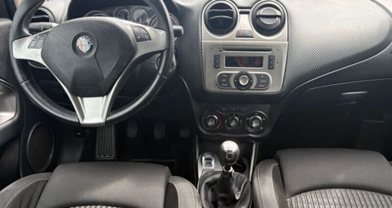 Image 2/4