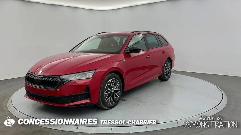 Rouge Nouvelle 2024 Skoda Octavia SportLine Break | 38 200 € (Prix cher) - Image 1/3