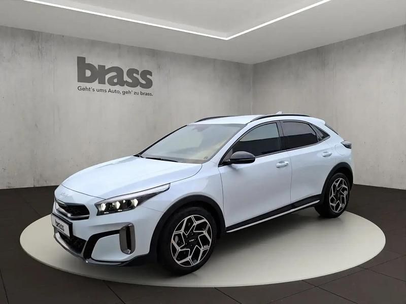 Blanc Nouvelle 2025 Kia XCeed SUV | 38 180 € - Image 1/4
