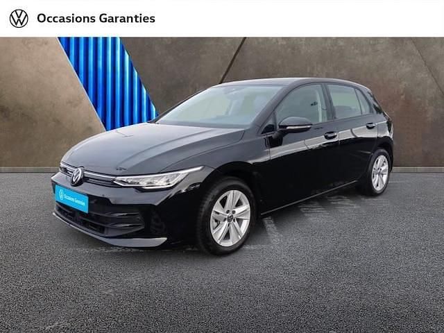 Utilisé 2024 VW Golf VIII Life | 25 219 € (Prix juste) - Image 1/4