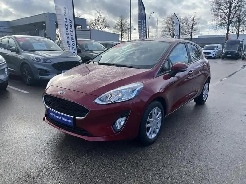 Rouge Occasion 2021 Ford Fiesta Cool & Connect Berline | 12 499 € (Prix juste) - Image 1/4