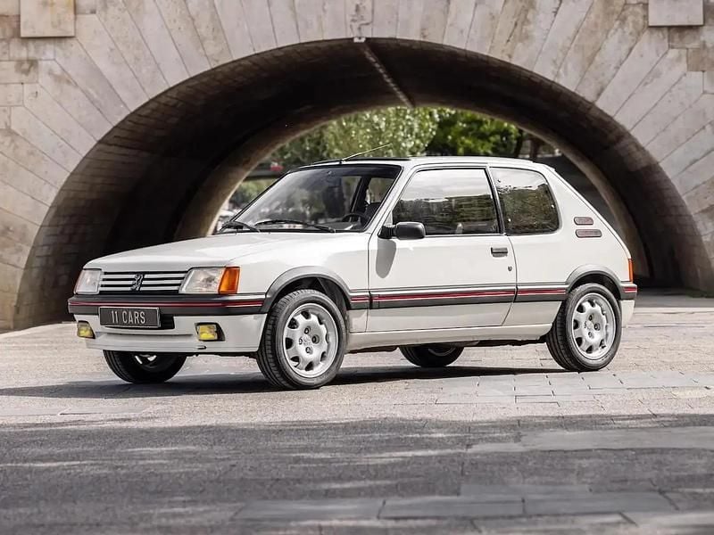 Occasion Peugeot 205 GTi 129 ch (94 kW) 1989 Blanc Berline