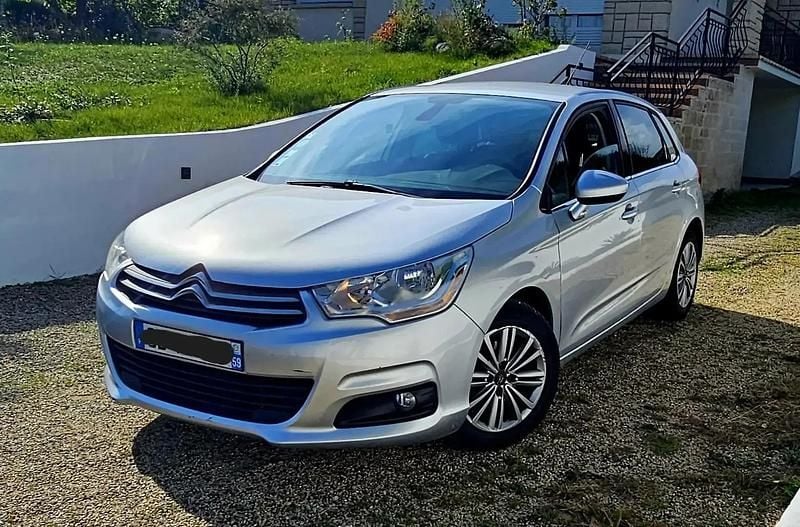 Utilisé 2012 Citroën C4 Berline | 4 900 € - Image 1/4