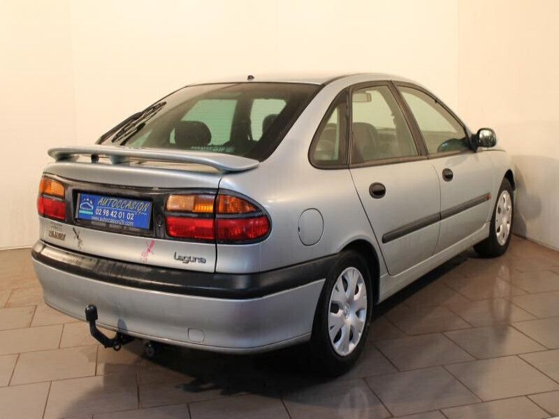 Occasion Renault Laguna 110 ch (80 kW) 2000 Gris Berline
