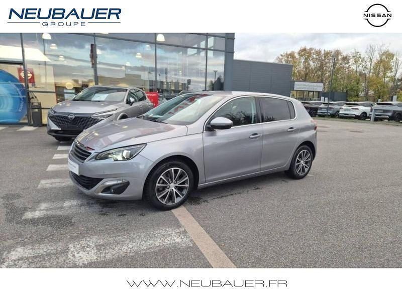 Gris Utilisé 2015 Peugeot 308 Style Berline | 10 780 € (Prix juste) - Image 1/4