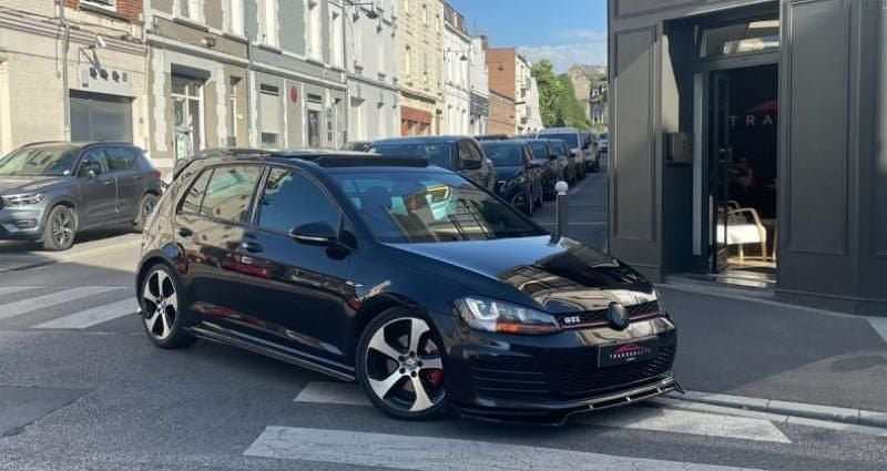 Noir Utilisé 2013 VW Golf VII GTI Berline | 15 990 € (Bon prix) - Image 1/4