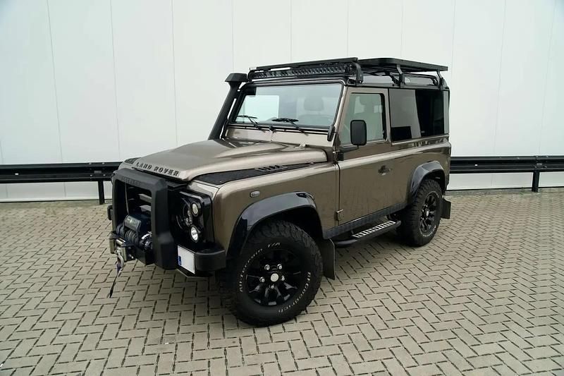 Bronze Utilisé 2012 Land Rover Defender SUV | 45 995 € - Image 1/4