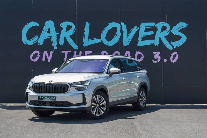 Gris Utilisé 2024 Skoda Kodiaq Selection SUV | 44 990 € (Prix assez cher) - Image 1/3