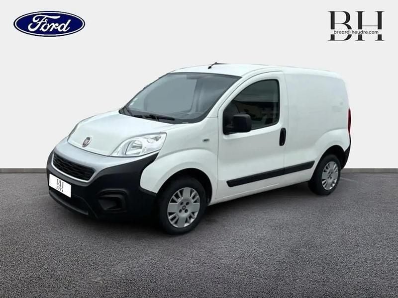 Blanc Occasion 2018 Fiat Fiorino Monospace | 8 988 € - Image 1/4