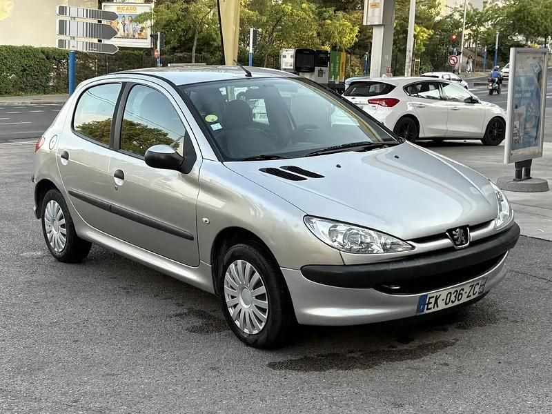 Utilisé 2006 Peugeot 206 Berline | 2 400 € (Prix juste) - Image 1/4