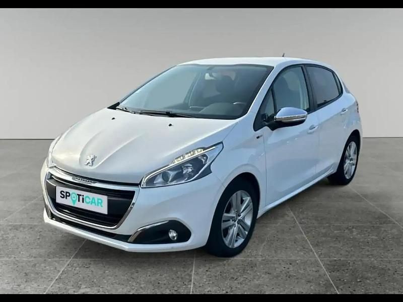 Blanc Utilisé 2016 Peugeot 208 Style Citadine | 6 990 € (Prix juste) - Image 1/4