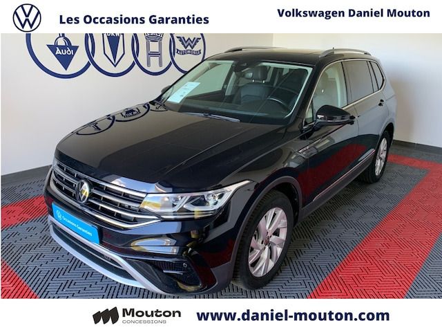 Noir Utilisé 2022 VW Tiguan Allspace Exclusive SUV | 35 200 € (Prix juste) - Image 1/4