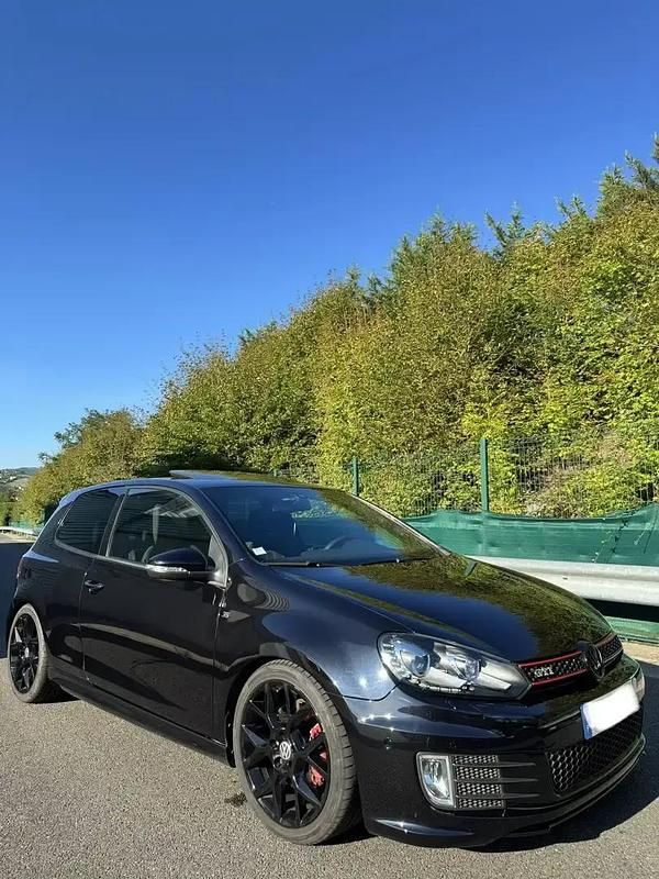 Utilisé 2012 VW Golf VII Edition Berline | 18 900 € (Prix assez cher) - Image 1/4