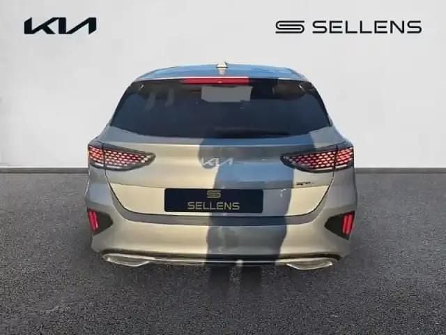 Occasion Kia Ceed GT-Line 141 ch (103 kW) 2024 Gris Citadine