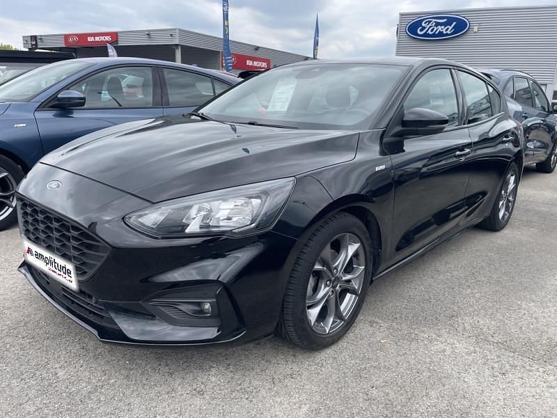 Noir Utilisé 2021 Ford Focus ST-Line Berline | 16 299 € (Prix juste) - Image 1/4