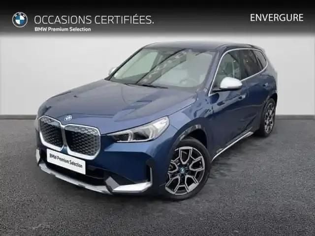 Bleu Occasion 2023 BMW iX1 xLine SUV | 39 490 € (Bon prix) - Image 1/4