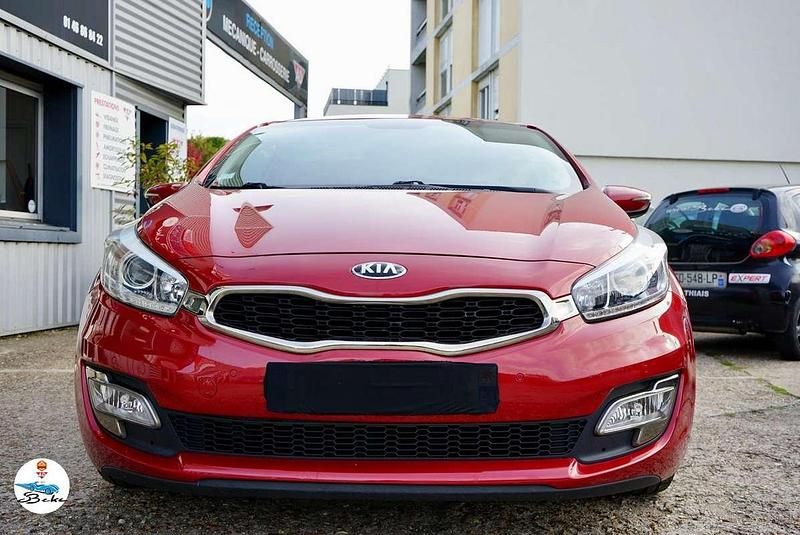 Occasion Kia ProCeed 135 ch (99 kW) 2015 Rouge Citadine