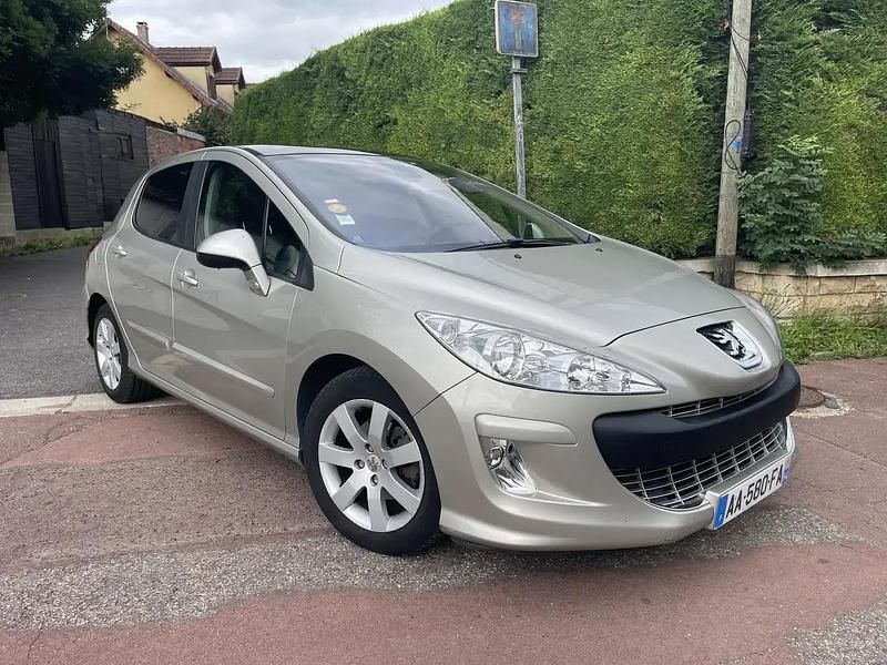 Utilisé 2009 Peugeot 308 Premium Berline | 5 900 € (Prix juste) - Image 1/4